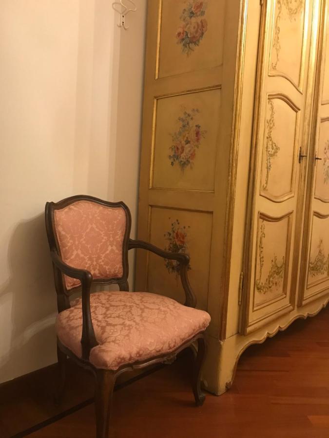 Apartament La Casa Del Melograno Alba  Zewnętrze zdjęcie