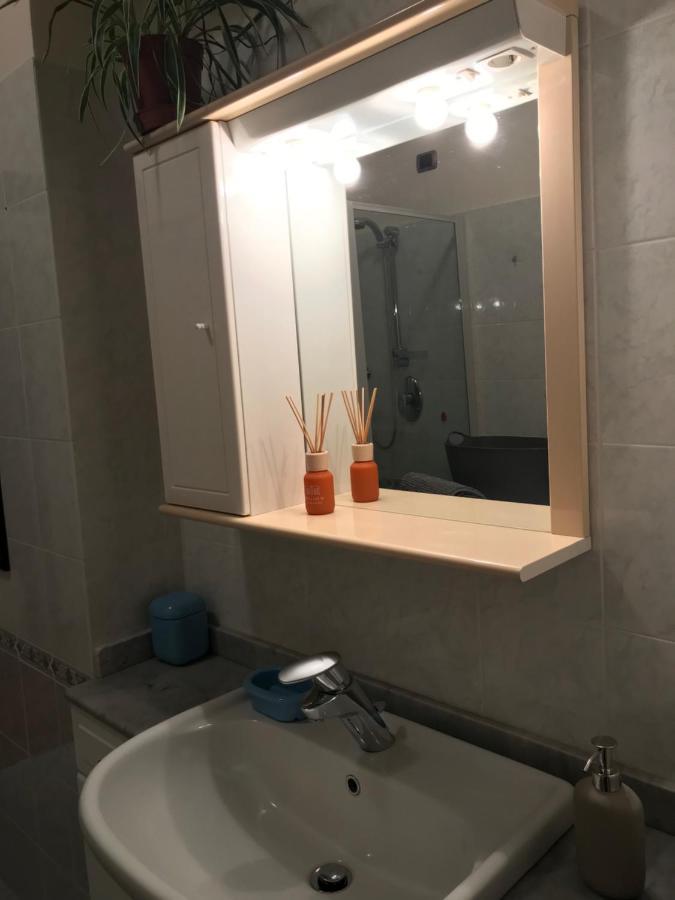 Apartament La Casa Del Melograno Alba  Zewnętrze zdjęcie