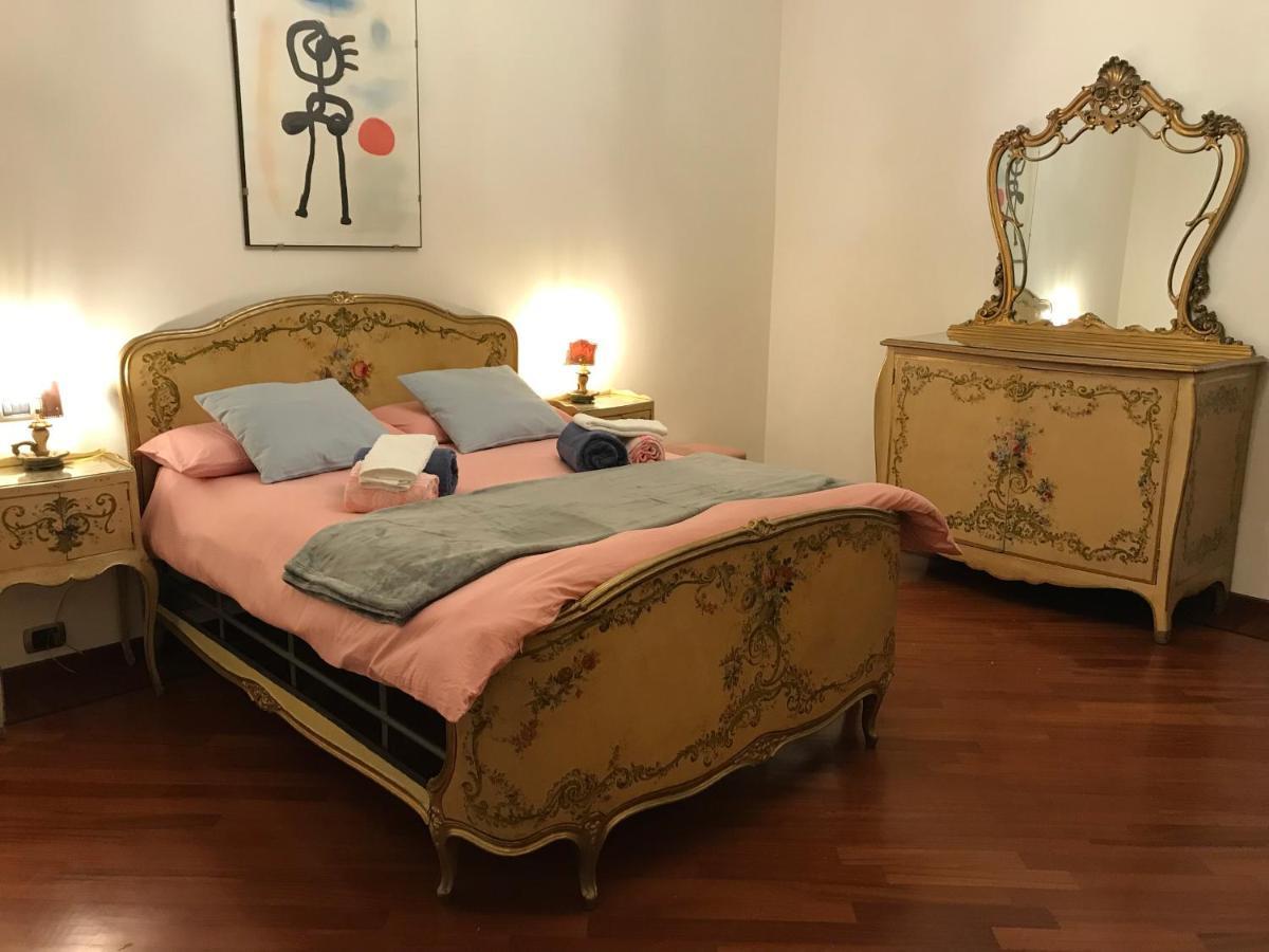 Apartament La Casa Del Melograno Alba  Zewnętrze zdjęcie